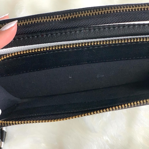 Target Long Wallet - Picture 5 of 7